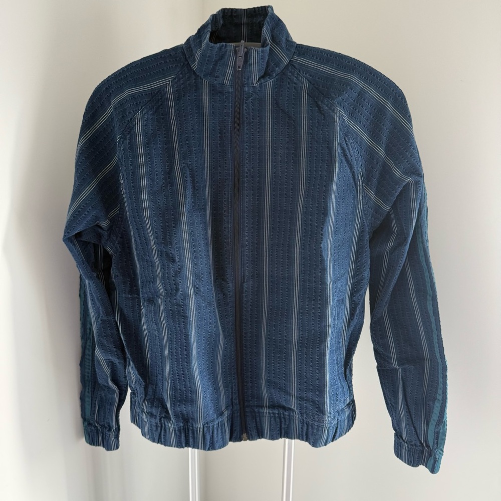 Adidas Men Striped Sports Jacket with Vintage look (size: small)
